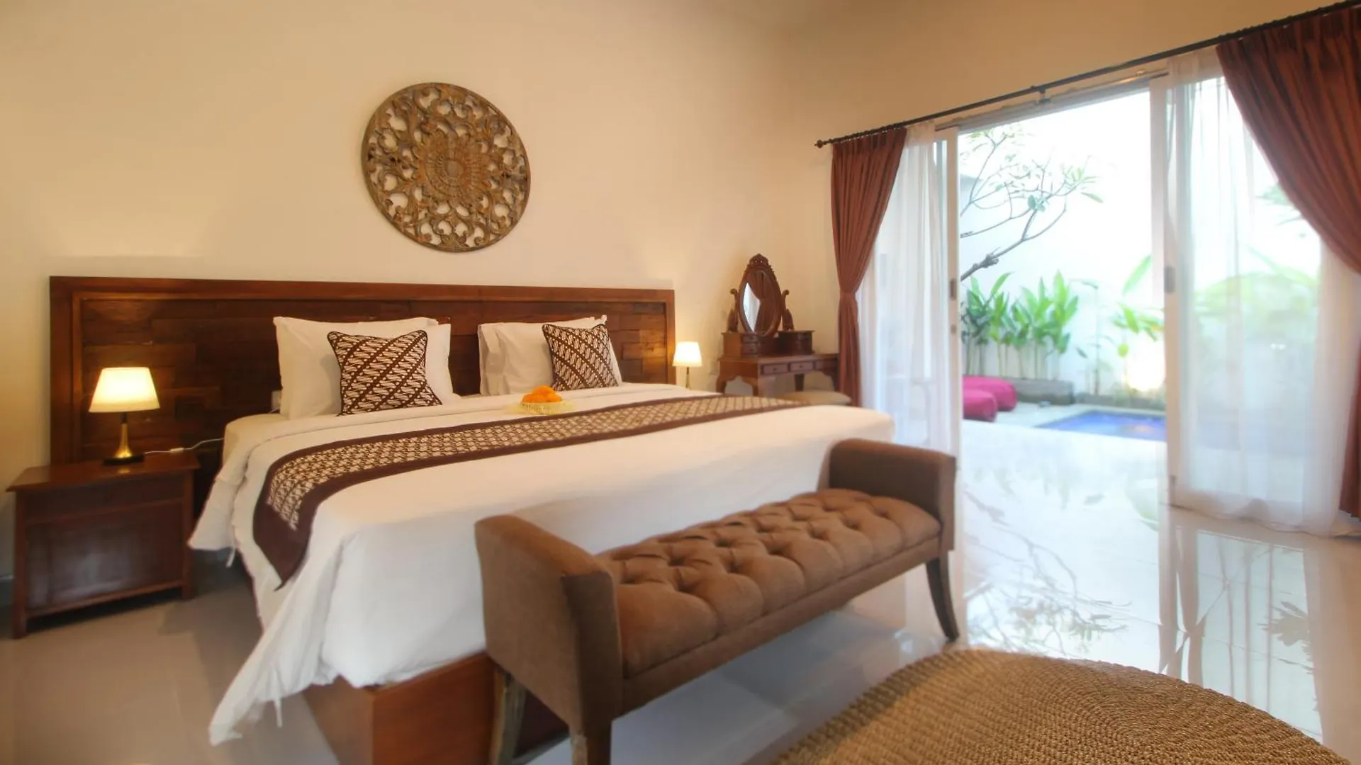 Bougainvillea Villa Seminyak By Parigata