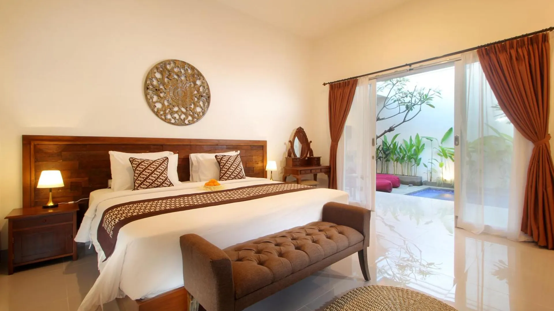 Bougainvillea Villa Seminyak By Parigata